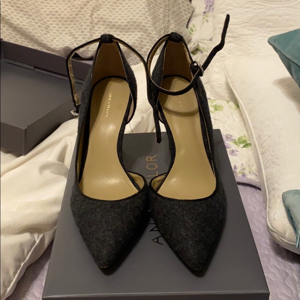 Ann Taylor heels